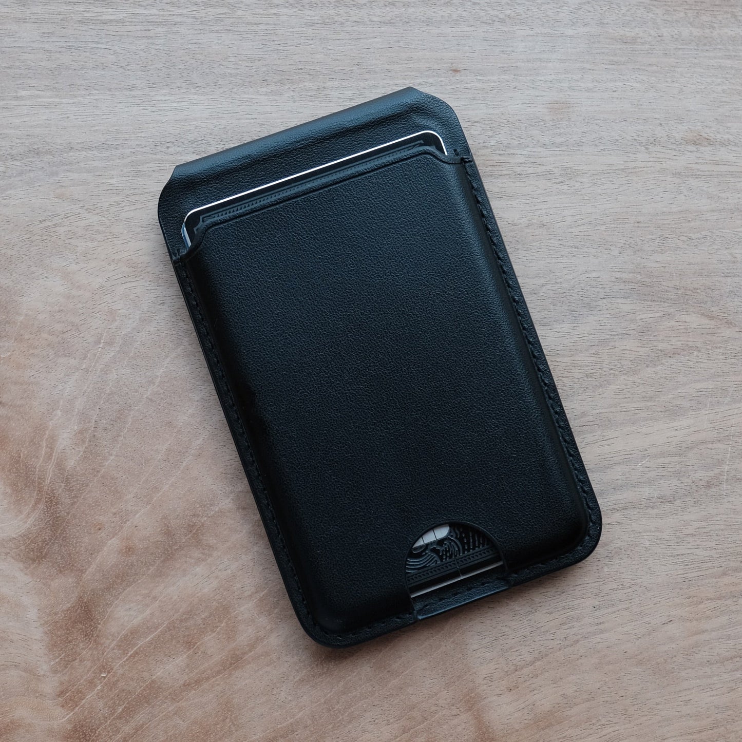 Beam MagSafe Wallet & Stand